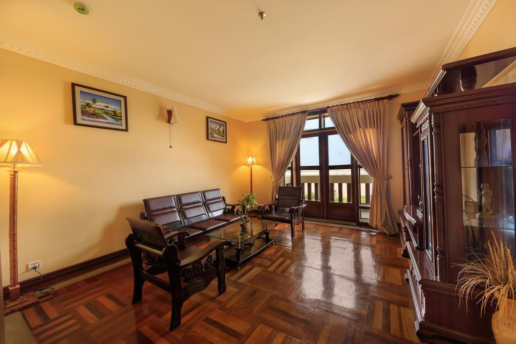 Blue River Hotel Phnom Pen Exterior foto