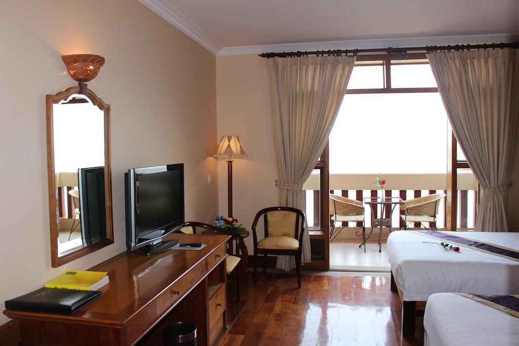 Blue River Hotel Phnom Pen Exterior foto