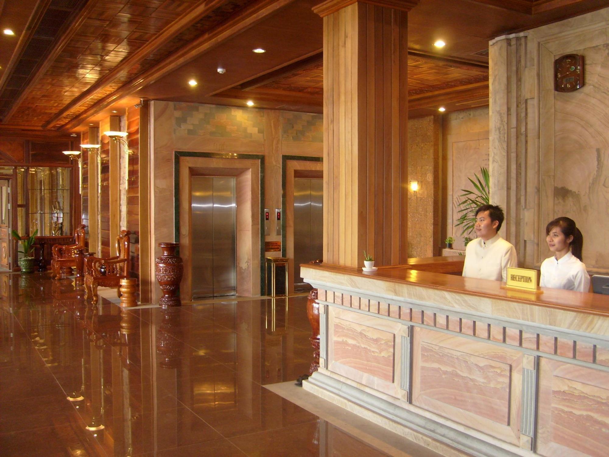 Blue River Hotel Phnom Pen Exterior foto