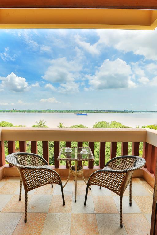 Blue River Hotel Phnom Pen Exterior foto