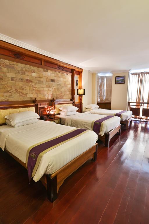 Blue River Hotel Phnom Pen Exterior foto