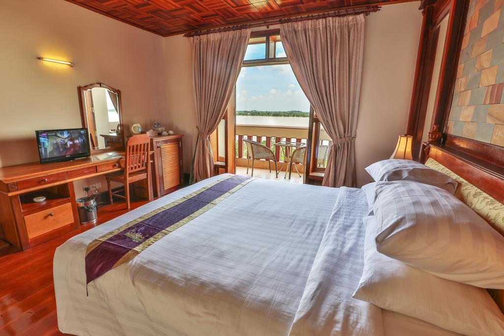 Blue River Hotel Phnom Pen Exterior foto