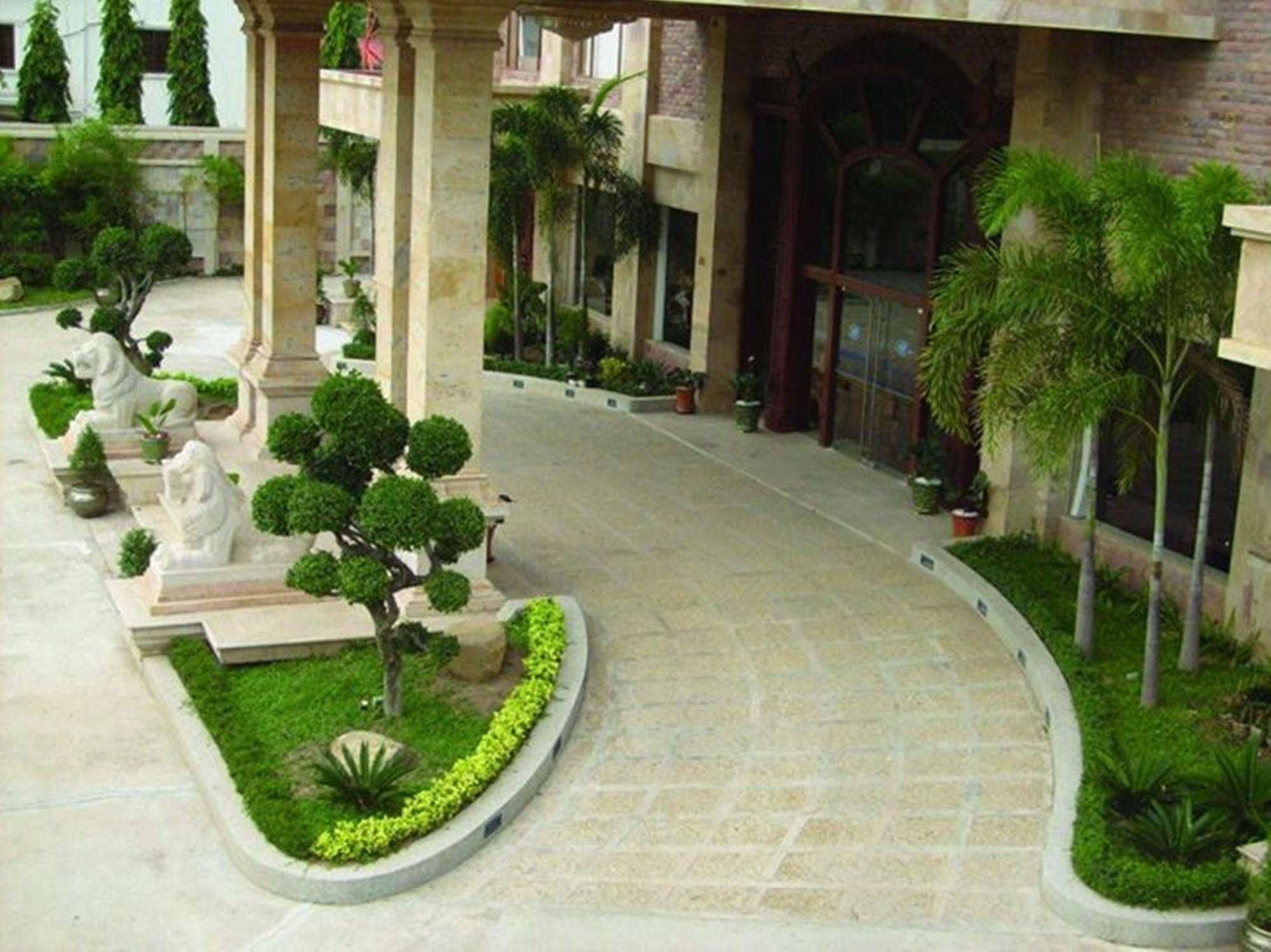 Blue River Hotel Phnom Pen Exterior foto