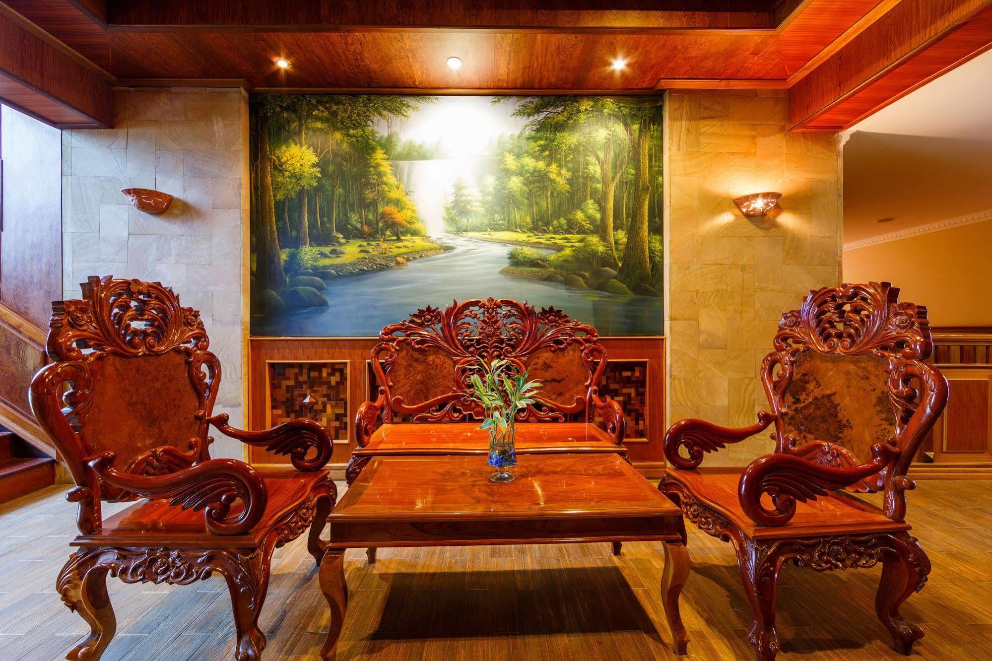 Blue River Hotel Phnom Pen Exterior foto